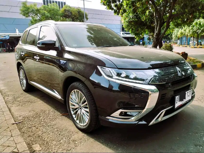 MITSUBISHI OUTLANDER PHEV ULTIMATE 2019