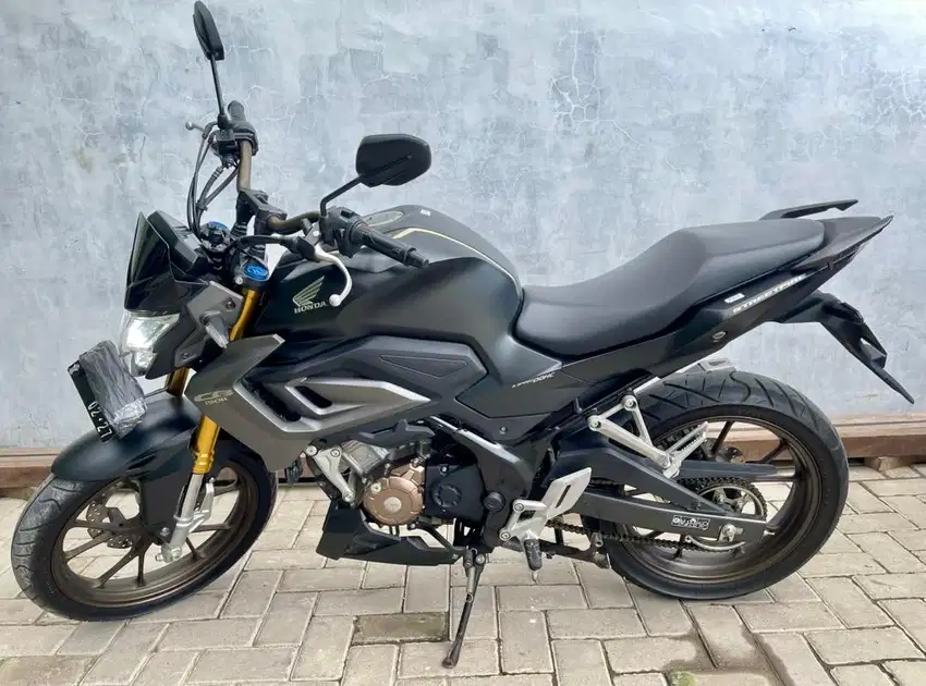 JUAL CEPAT CB150R StreetFire MULUS SEPERTI BARU