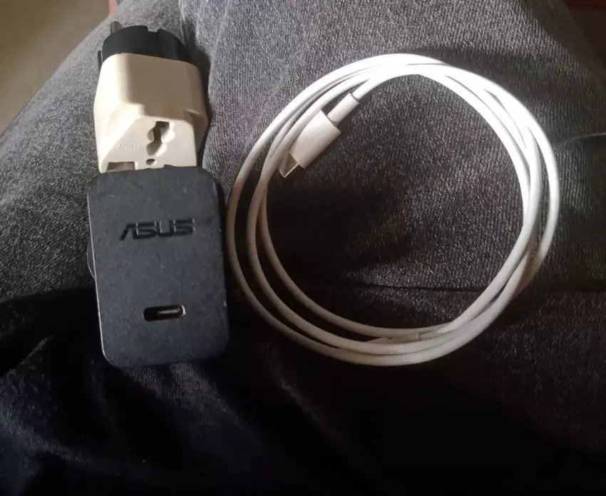 Charger Asus hyperfast 30W C to C