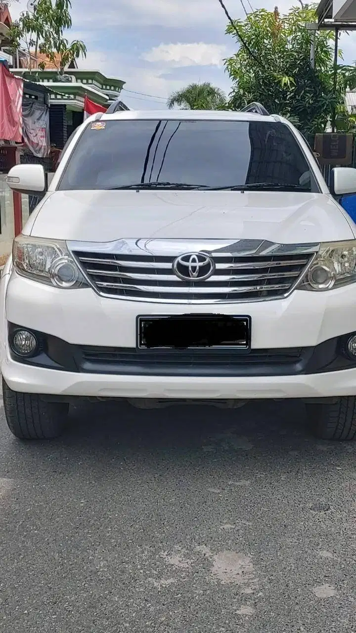 Dijual Toyota Fortuner Luxury G .7 Tahun 2012 - Kondisi Terawat!