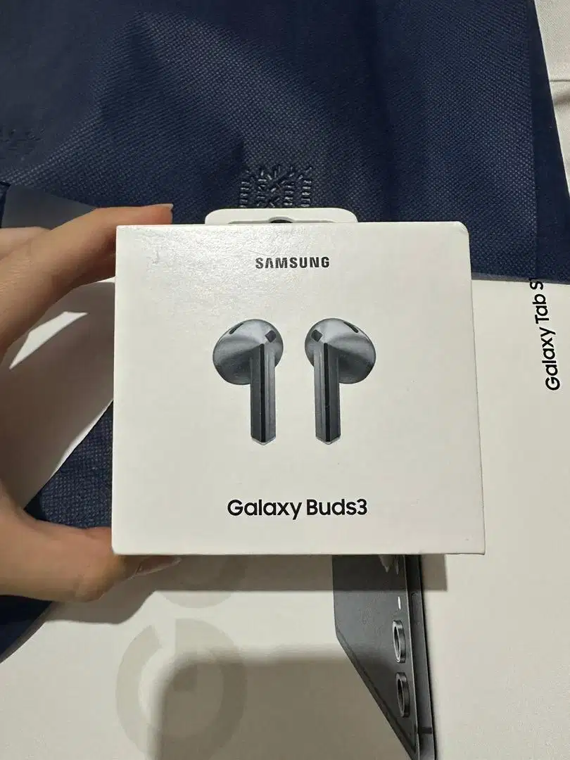 Samsung Galaxy Buds 3 Silver