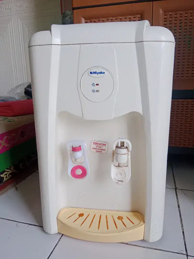 Di jual Dispenser merek Miyako