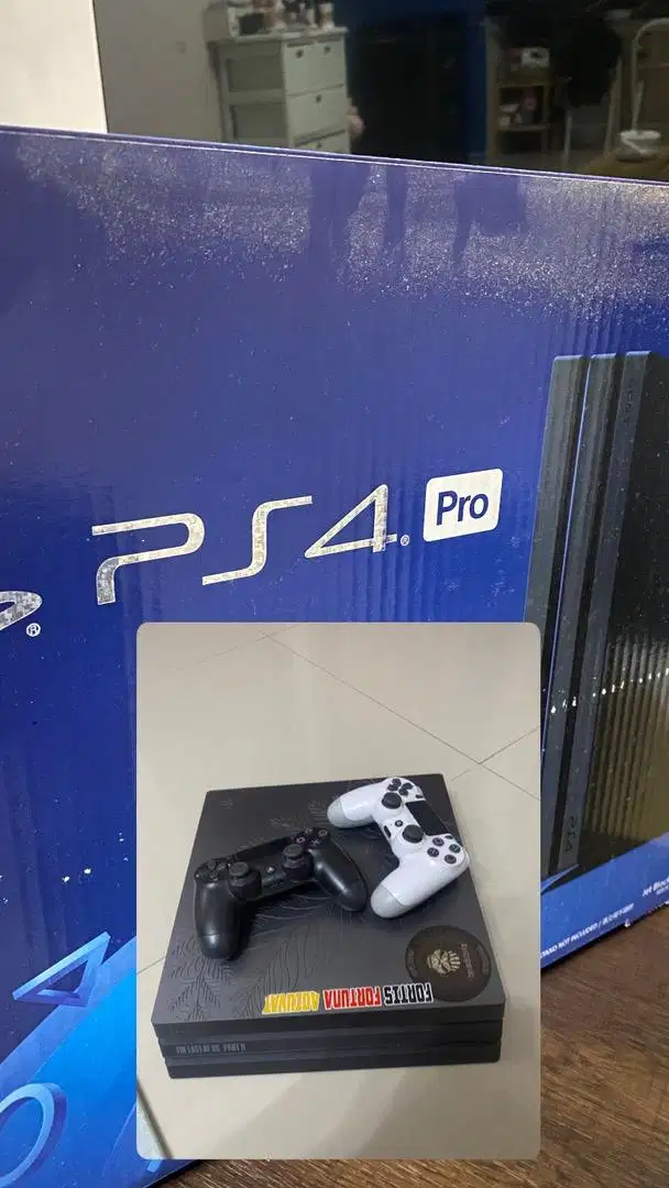 Jual PS4 Pro 1Tb. Edisi the last Of Us II