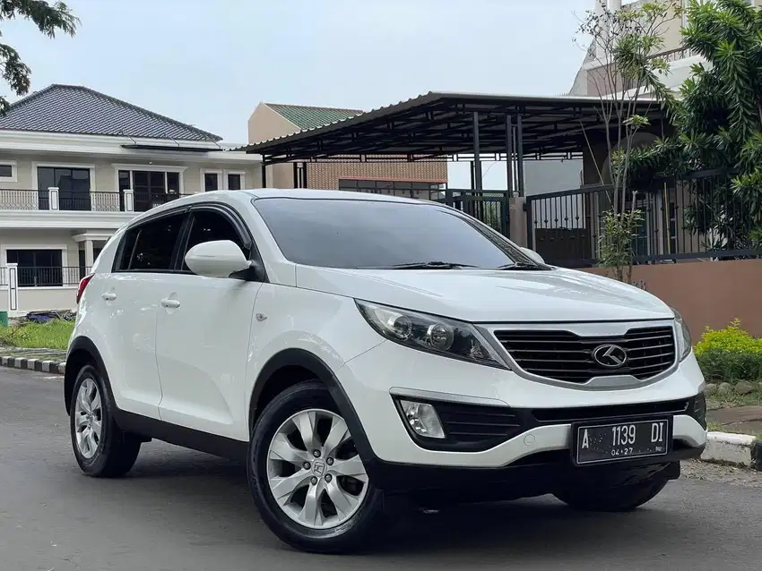 KIA SPORTAGE MANUAL 2011 PUTIH ISTIMEWA