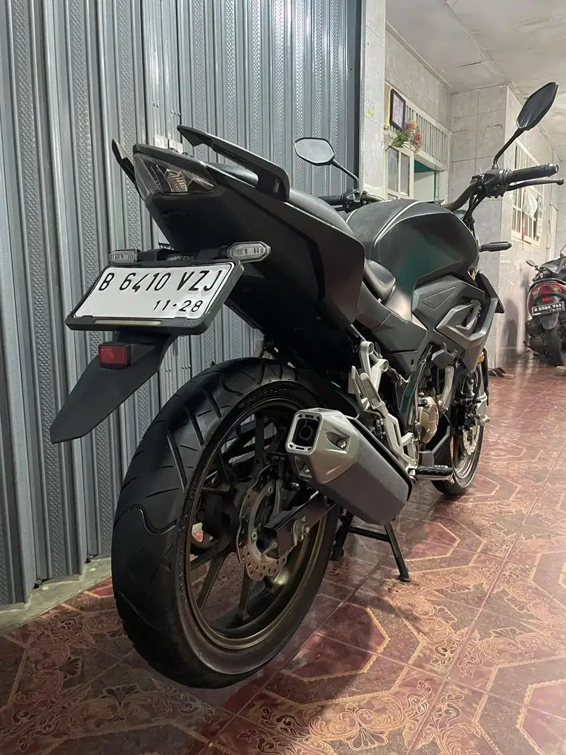 HONDA CB150R 2023