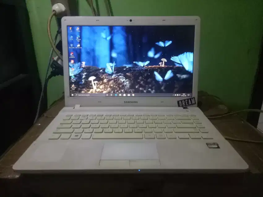Laptop Samsung AMD