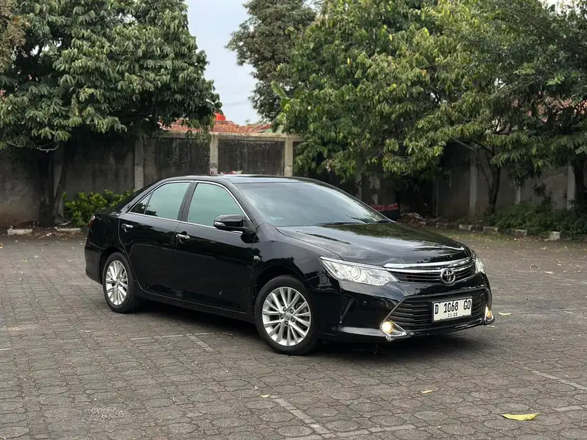 Toyota Camry 2.5 V AT 2015