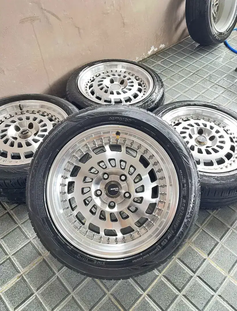 Velg bekas ertiga ring 17