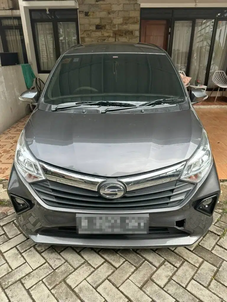 Daihatsu Sigra R AT 2021 Abu-Abu