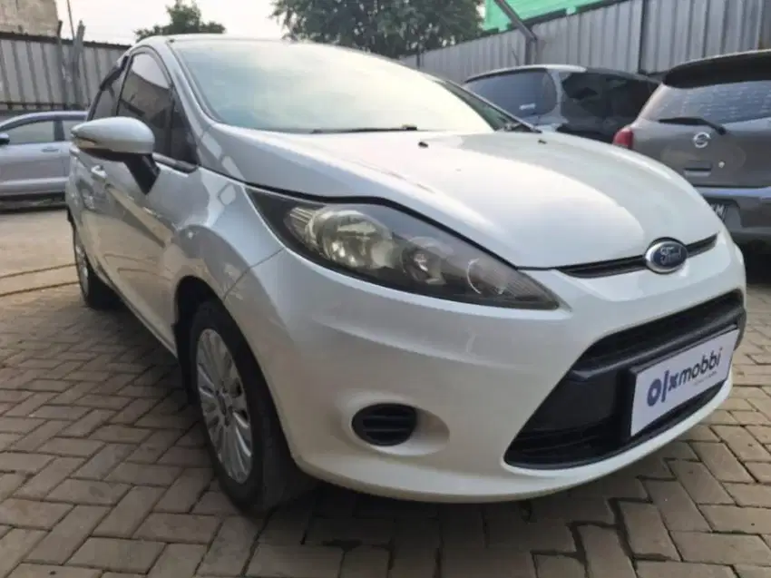 DP Rendah Ford Fiesta 1.5 Trend Bensin-AT 2014 KBI