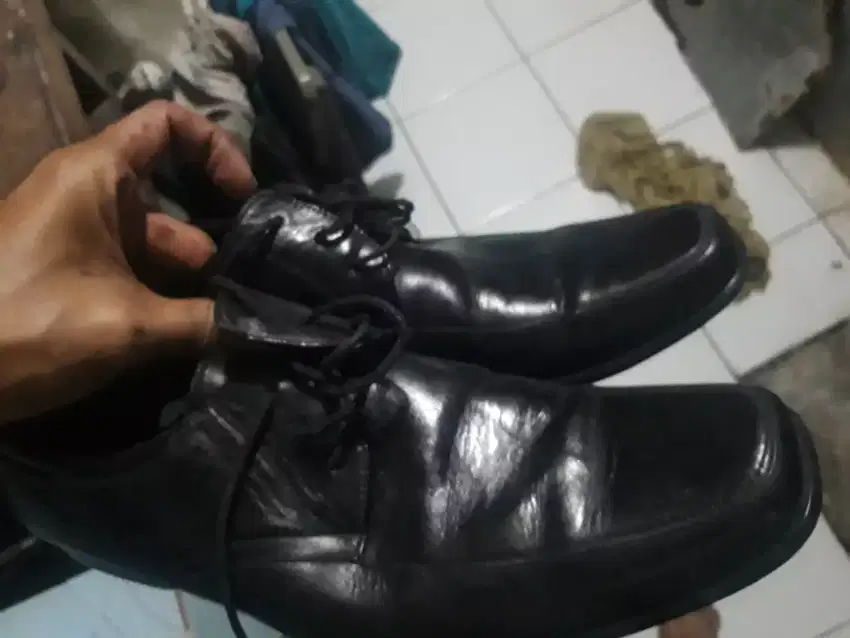 Sepatu Kerja Kulit