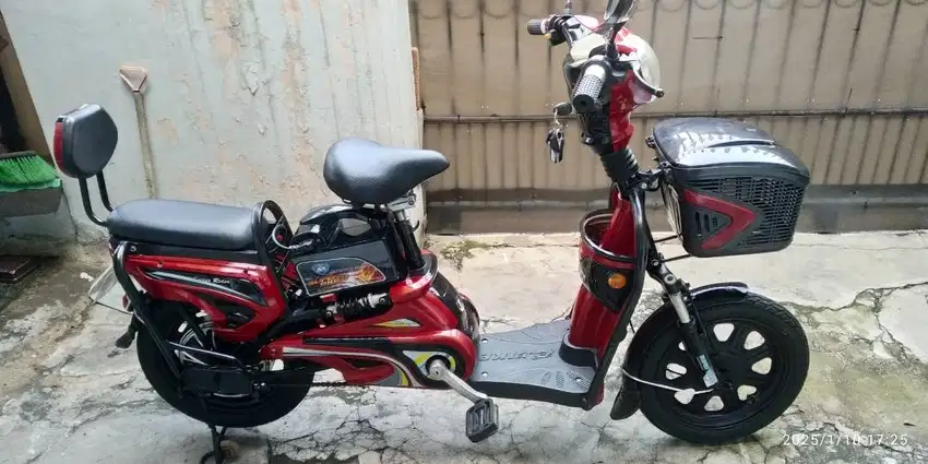 Bismillah BU Jual Cepat Sepeda Listrik merek Super Rider