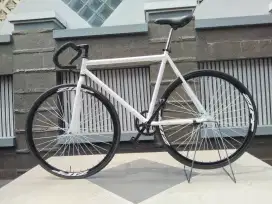 Sepeda fixie bekas