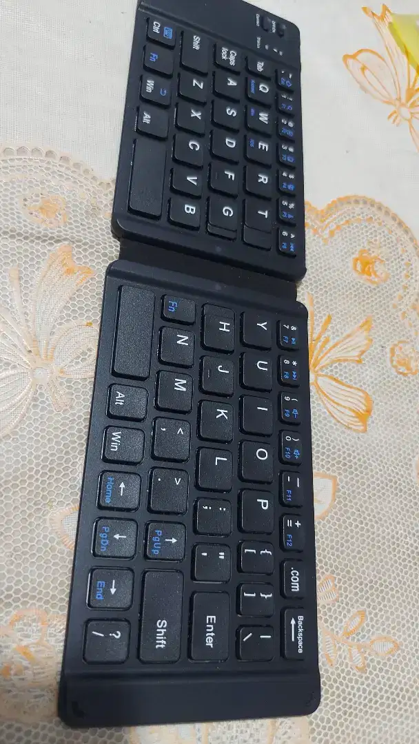 Keyboard Bluetooth Portable