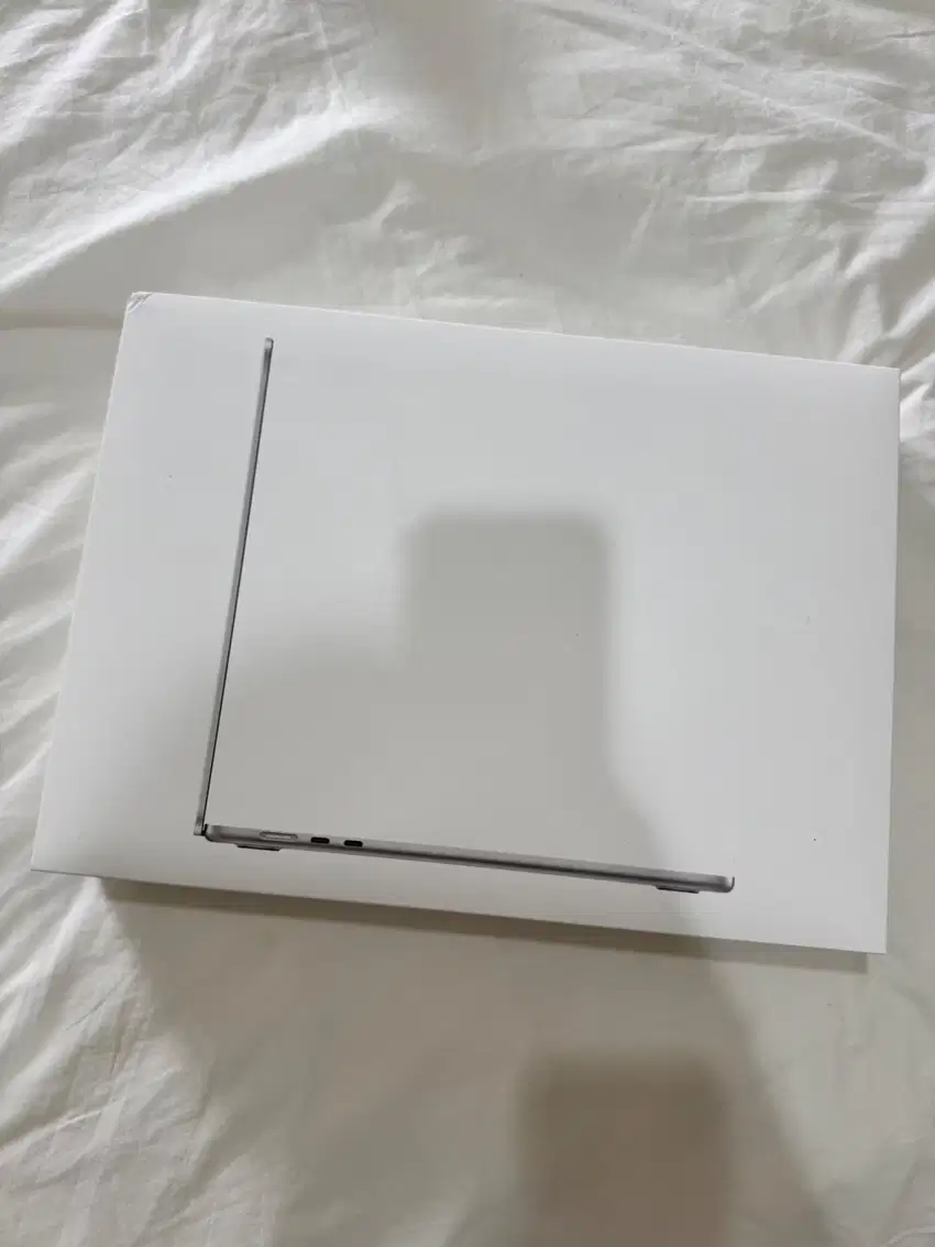 MacBook Air M3 2024