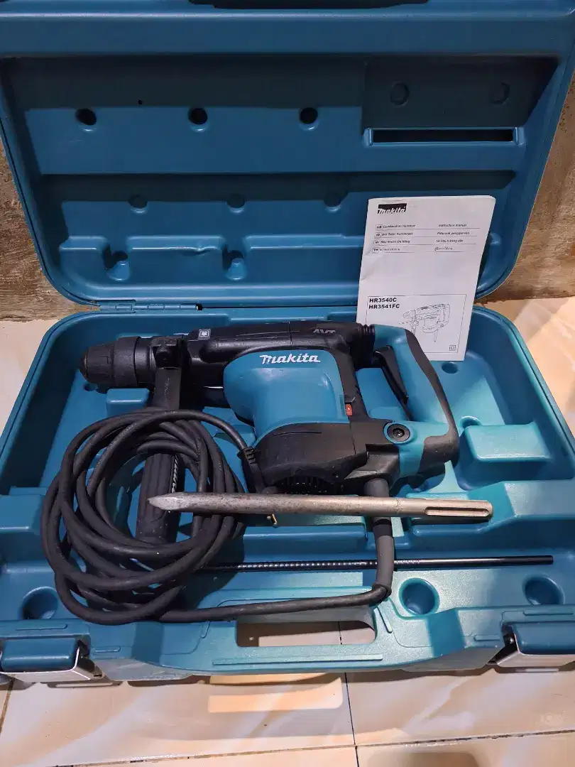 Makita rotary hammer HR3541FC