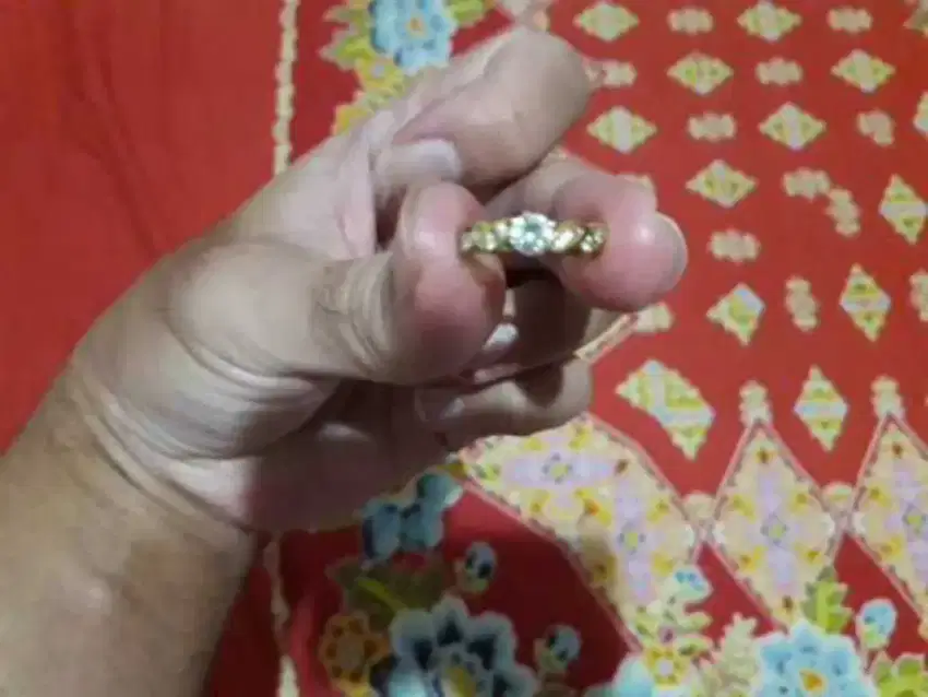 Cincin Emas Berlian Imitasi Good Condition