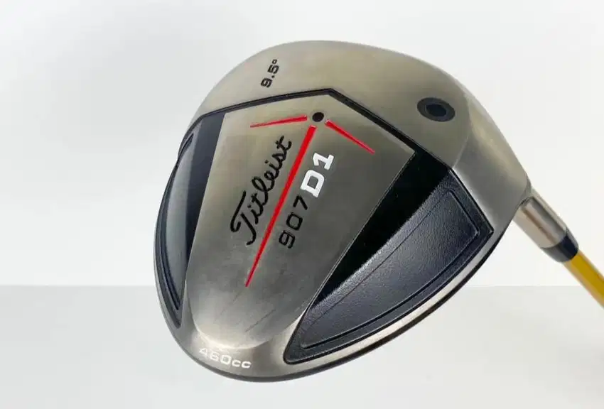 Second Titleist 907 D1 DRIVER