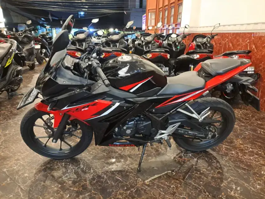 CBR 150 R ABS  CASH DAN KREDIT