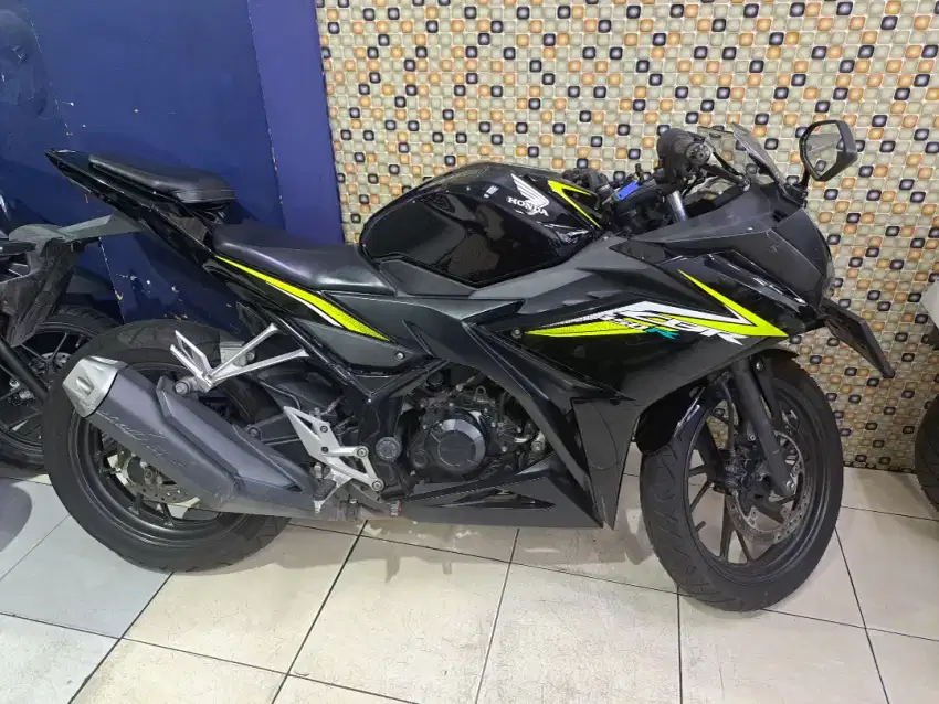 Honda CBR 150 R th 2016 jual cpt