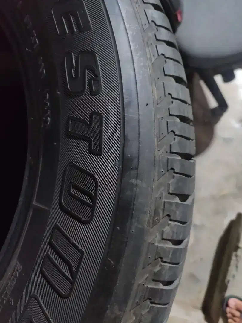 Ban mobil Bridgestone Ukuran 265/60 R18. Tahun 2019. Full set 4 buah