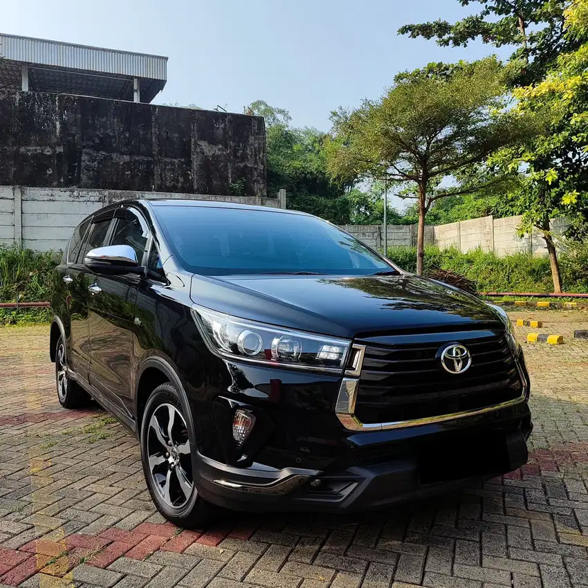 2022 Toyota Innova Venturer 2.0 Bensin AT