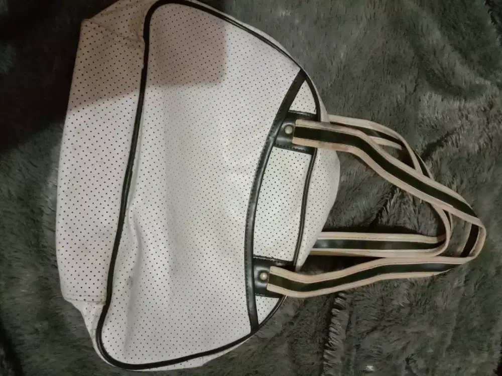 Tas putih gading