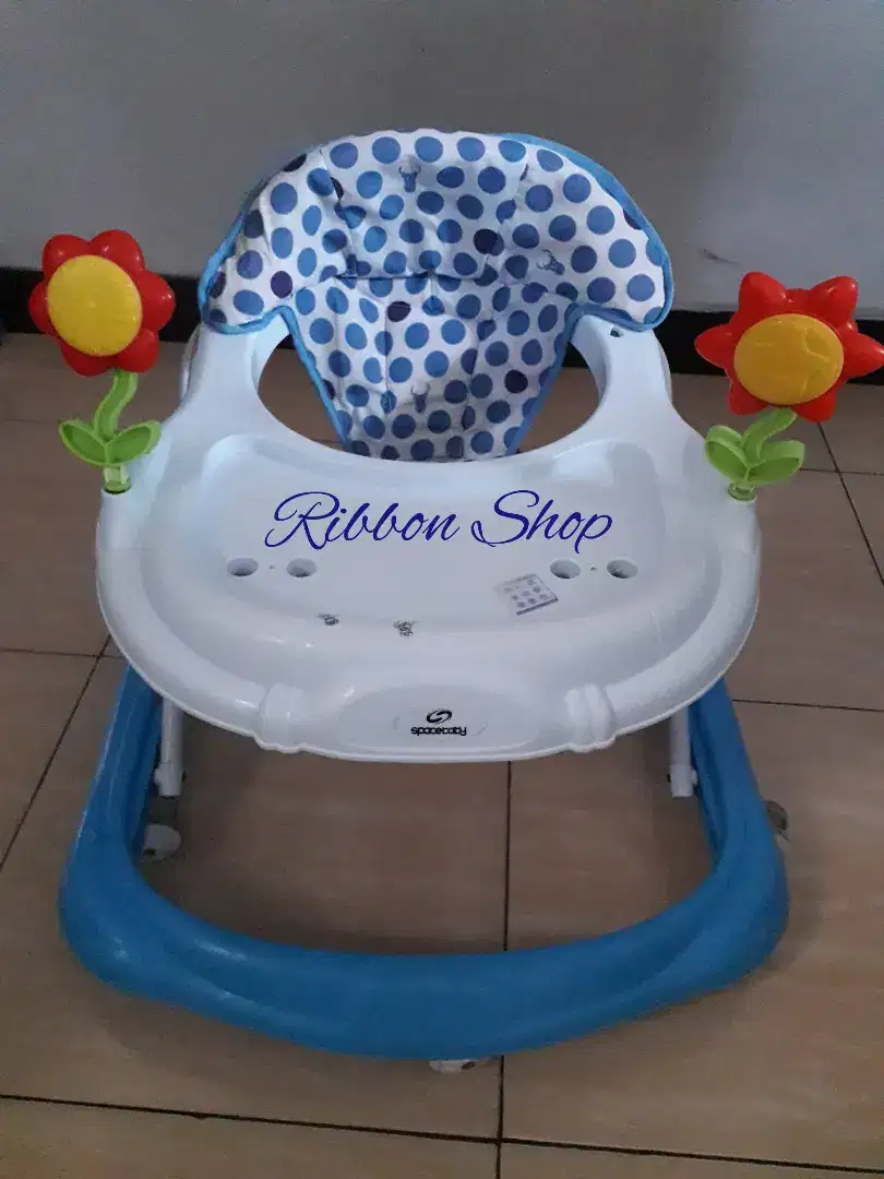 Baby Walker Space Baby Preloved