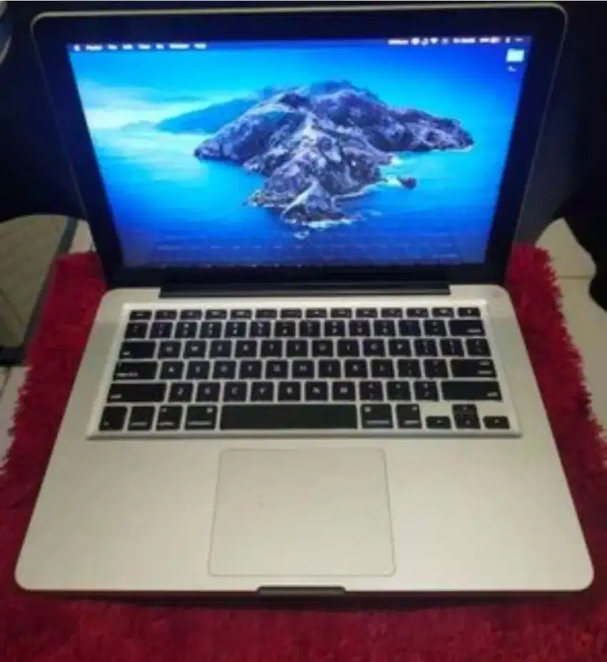 Macbook Pro Mid 2012 Ram 16GB ssd 512GB siap pakai buat randering