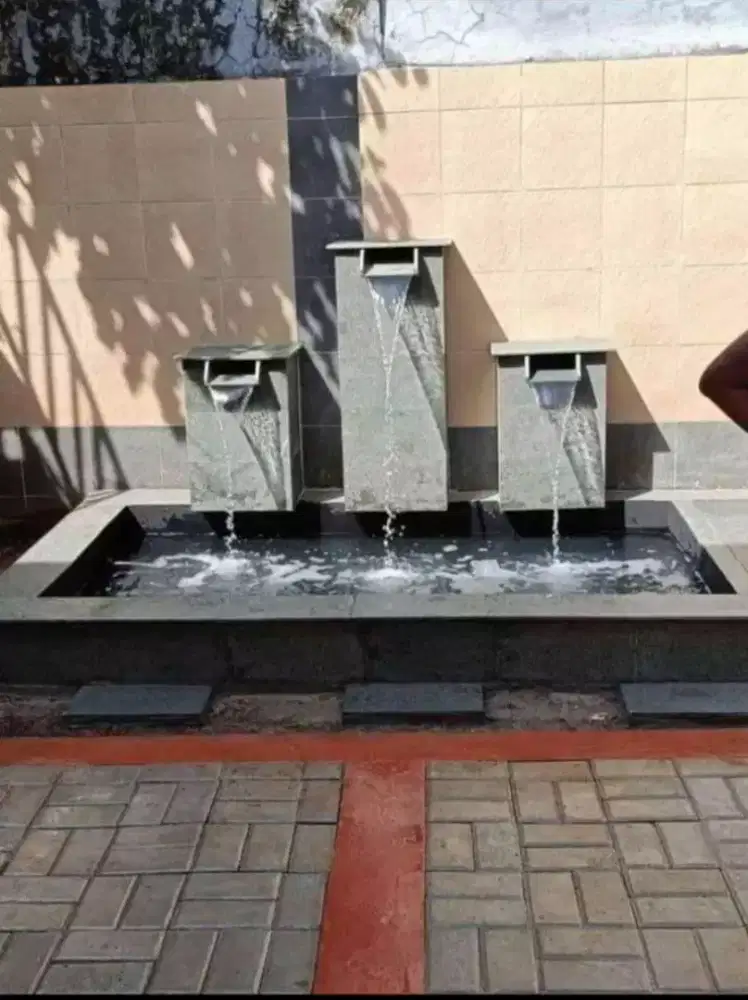 KOLAM IKAN MINIMALIS