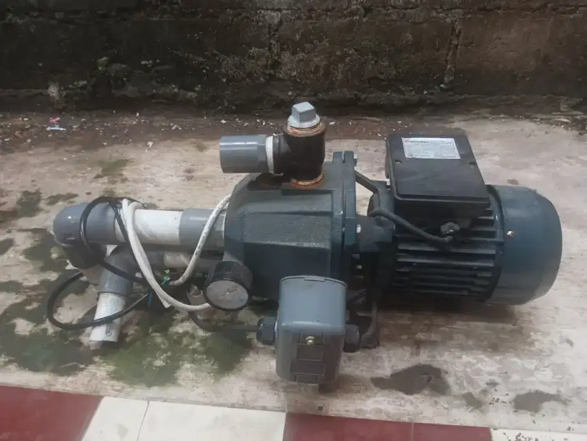 Mesin jet pump masih baru