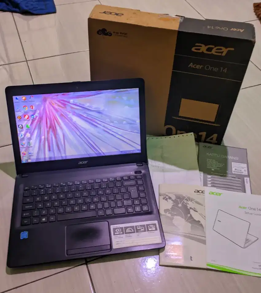 Acer One14 500GB Fullset Siap Pakai