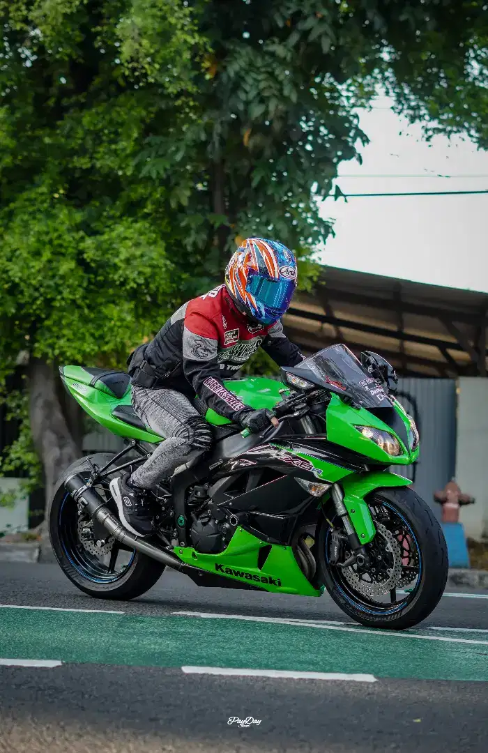 kawasaki ninja zx6r