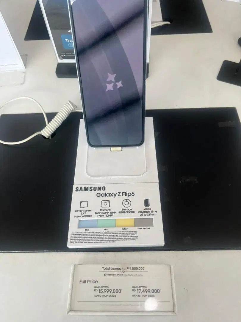 Samsung galaxy Flip 6