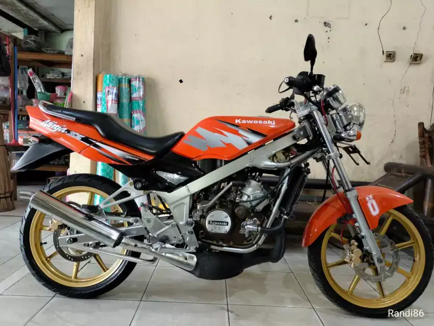 Dijual Murah Ninja R SS 2013 seken rasa baru