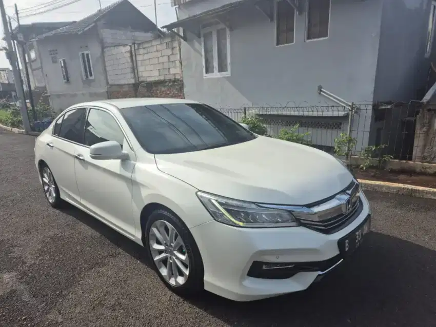 Honda accord antik