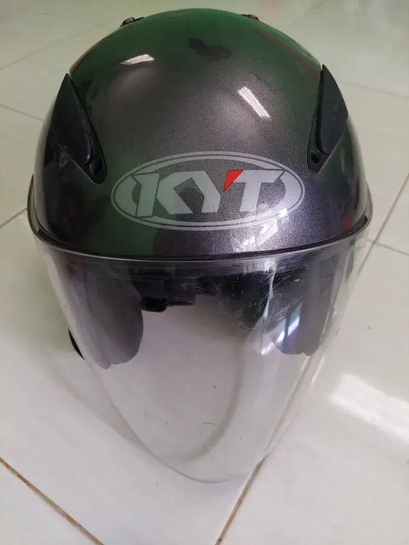 Helm KYT Silver XL