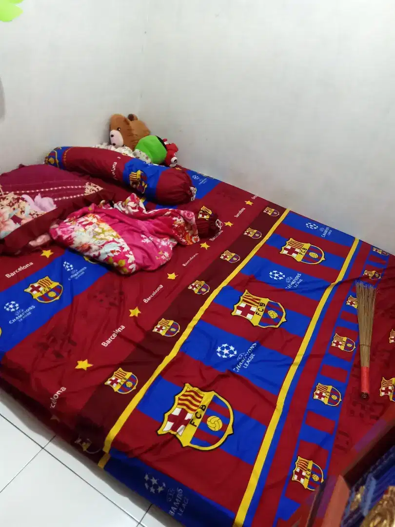 Kasur springbed no 1 kodisi masih bagus