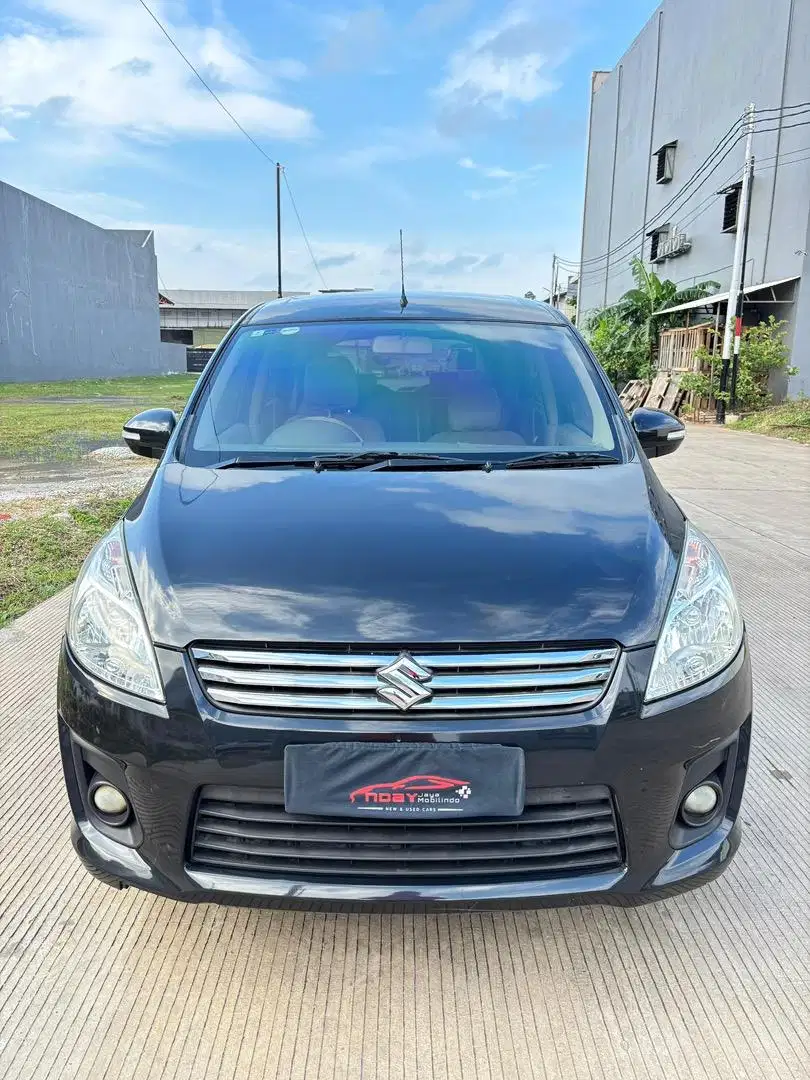 Suzuki Ertiga 1.4 GL 2014 Matic (Hitam)