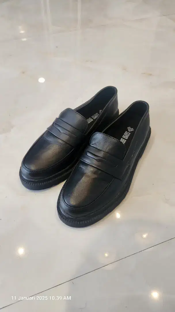 Sepatu Kulit Pantofel Formal Kerja Pria Wanita