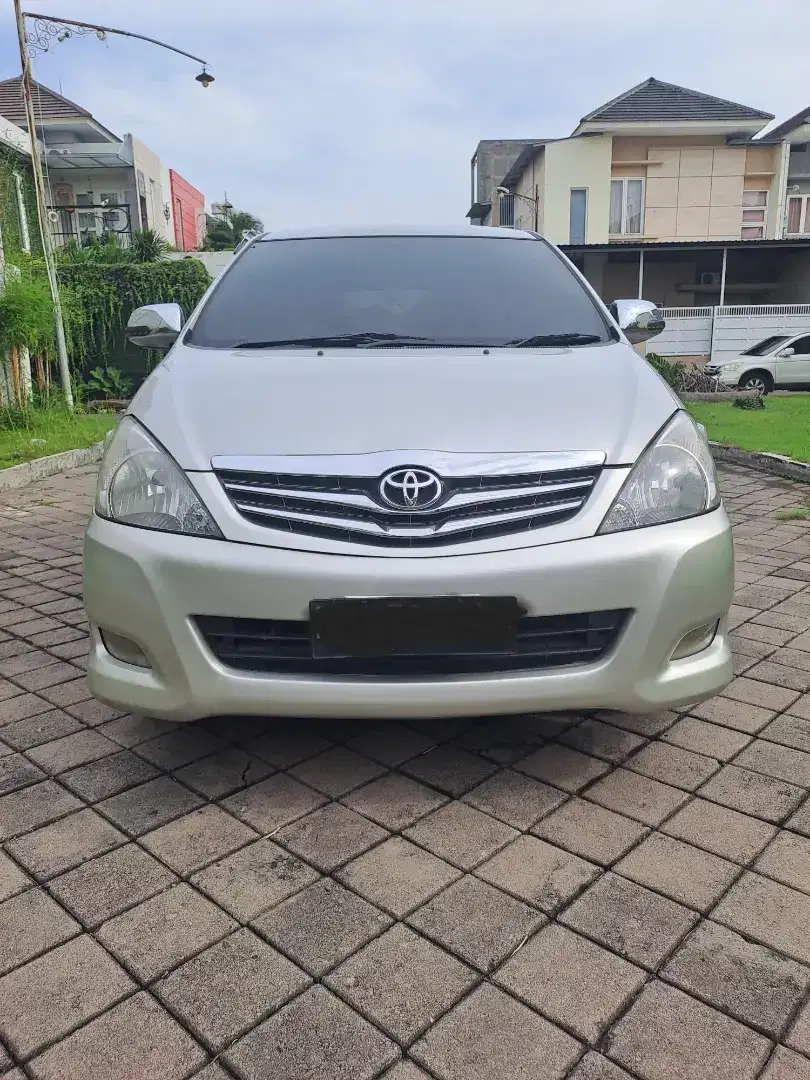 Kijang Innova G AT Diesel 2011