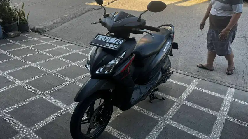 Vario 110 2018 plat B