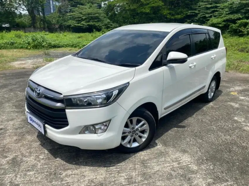 Low KmToyota Kijang Innova 2.4 G Solar-AT 2018 Putih LA