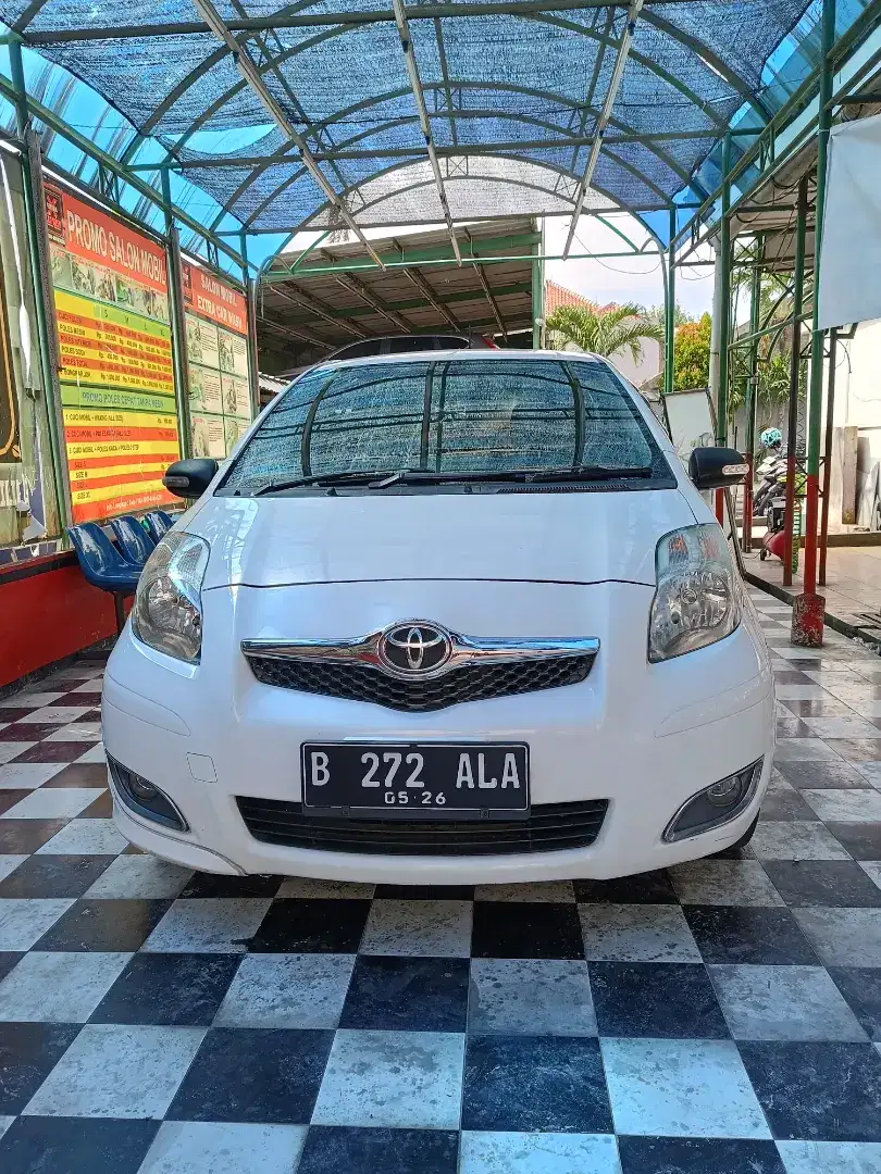 Yaris E at 2011 Termurah