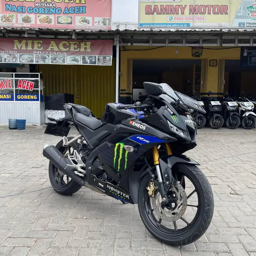 YAMAHA R15 GP MVSTR 2020