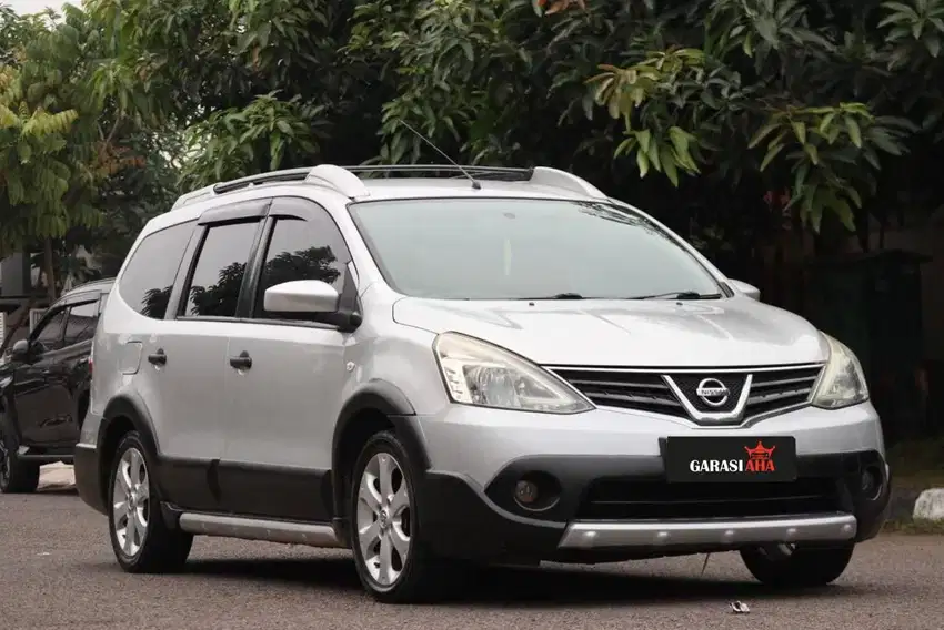 Nissan Livina X-gear At Silver 2014