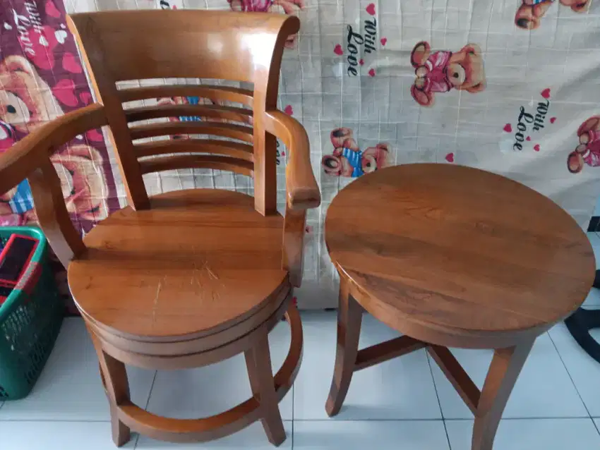 JUAL KURSI DAN MEJA KAYU JATI