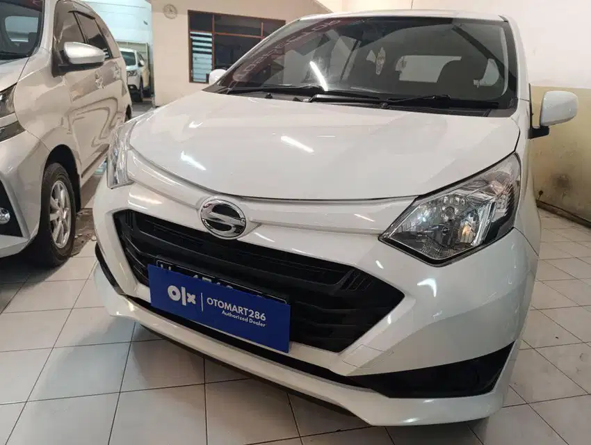 DAIHATSU SIGRA M 1.0 M/T OTOMART SURABAYA 2018