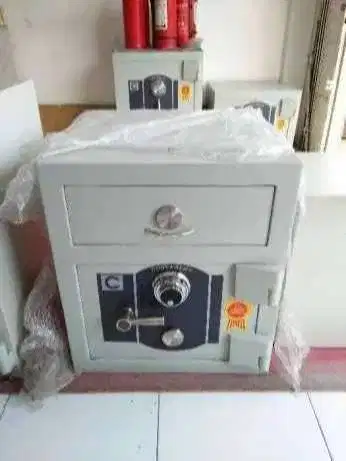 Brankas Kotak Infaq Zigler