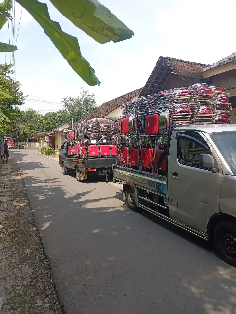 Jasa angkut kursi pesta